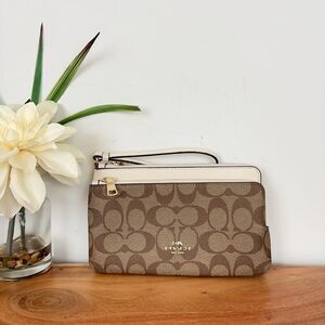 NWT‎ Coach Double Zip Wallet In Signature Canvas